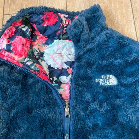 North Face reversible girls jacket - Picture 4 of 4
